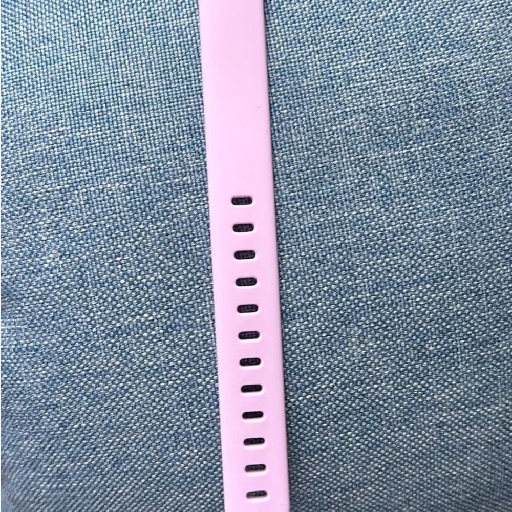 Lilac / Black Fitbit